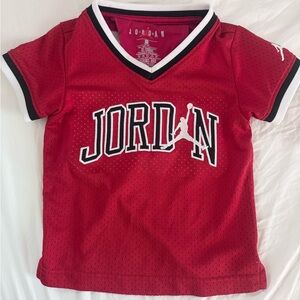 Jordan Kids Unisex Toddler Red V-Neck Short Sleeves Jersey T shirt 2T